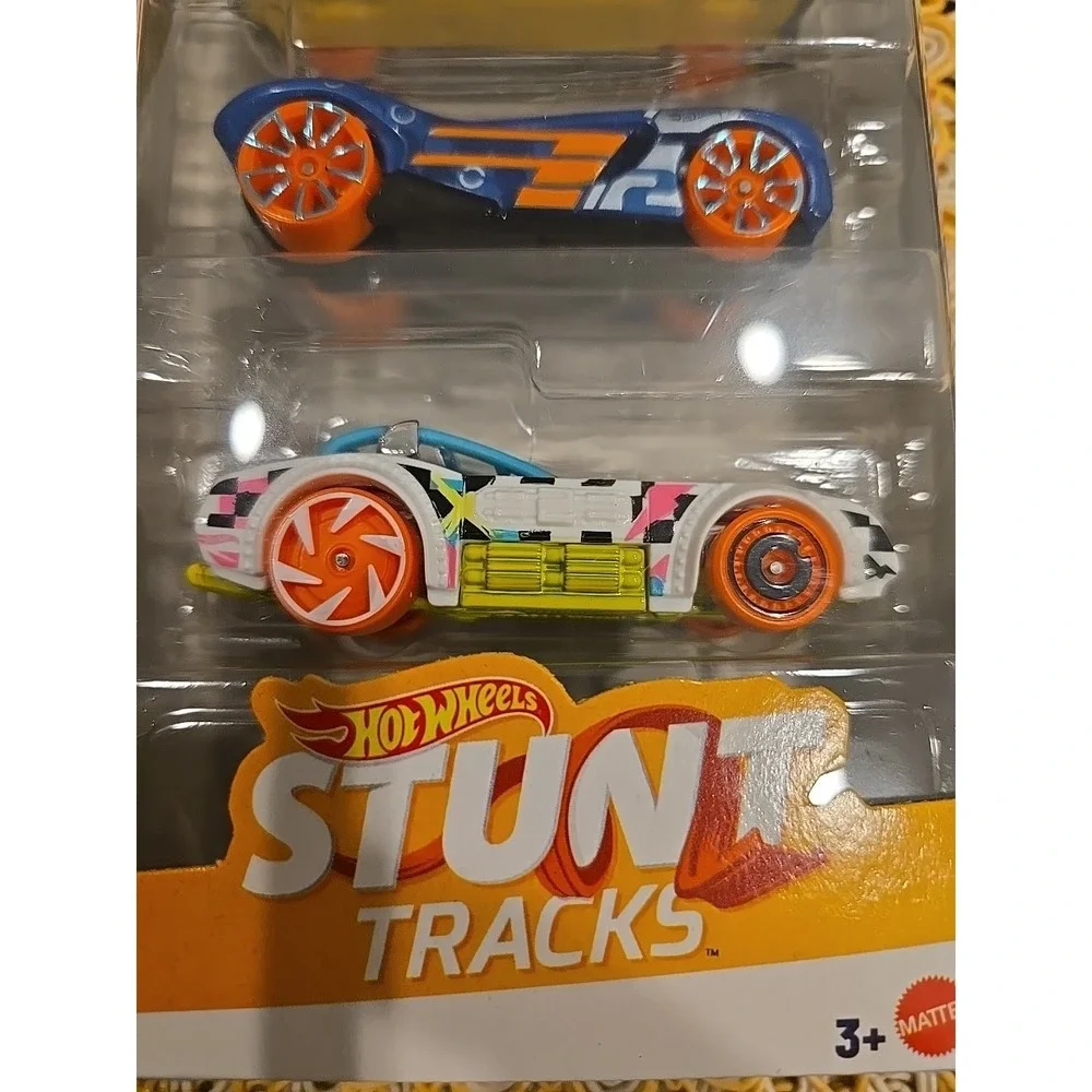 BRAND NEW Hot Wheels Stunt Tracks 5-pack🏎